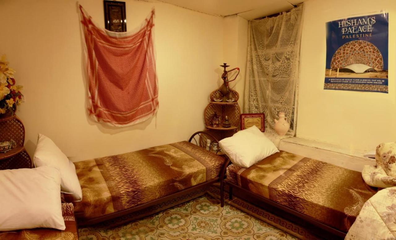 Friends Hostel.Area B Hebron Buitenkant foto